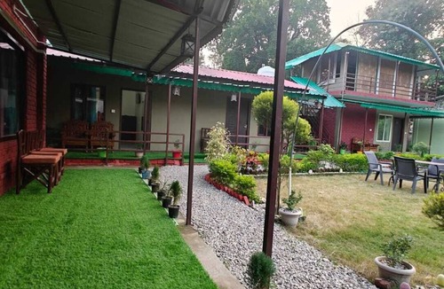 Kanda Range Cottage | Corbett Sunrise India Homestay By Eiyuu Hotels