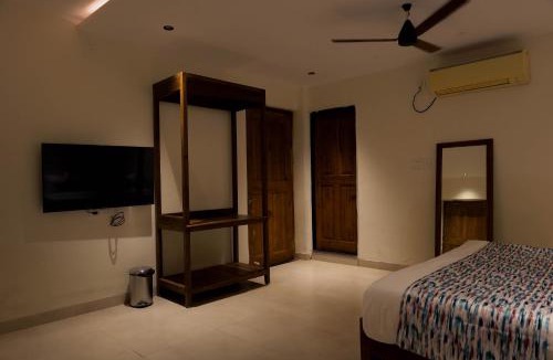 Hoshangabad Hotel | COSMIC INN
