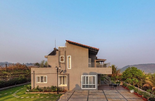 Paud Villa | CosmicStays GreyStone Villa Mountain View & Dam