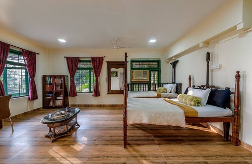 Paud Villa | CosmicStays Kokiraj Lakehouse - Waterfront Retreat