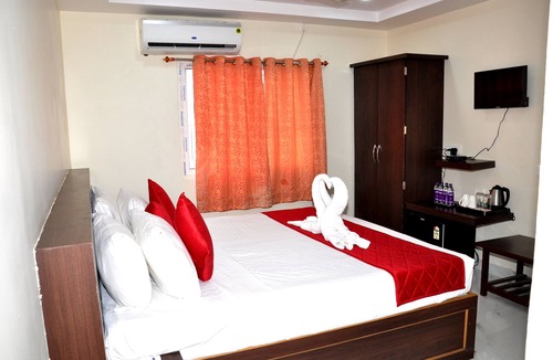 Kurnool Bed & Breakfast | Cosmopolitan Cultural Centre