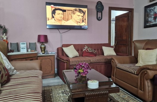 Raja Bazar Apartment | Cosy, Comfortable, safe stay at an affordable rate in Kolkata #2