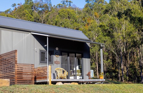 Millfield House | Cosy Luxurious Tiny House Hunter Valley - Neudorf Country Retreat