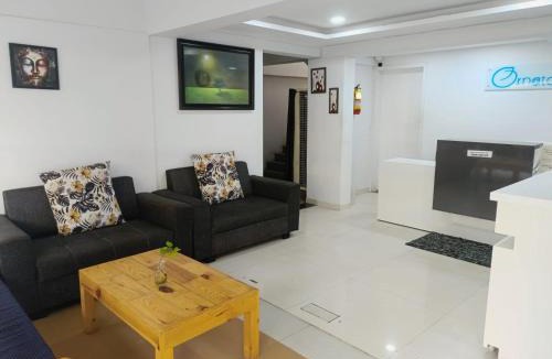 Phase 3 Bed & Breakfast | Cosy Room in Ranveer Studio