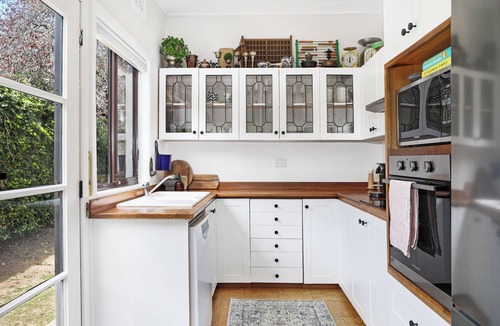 Berrima House | Cosy, rustic, country cottage
