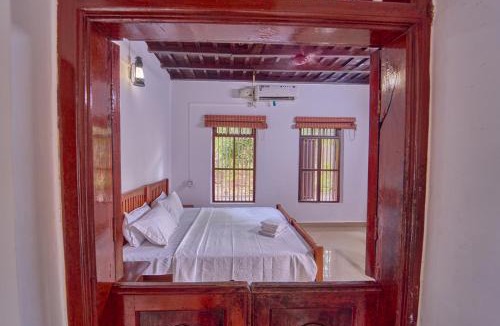 Mankombu House | Cotelac Heritage Lake Resort Alleppey by VOYE HOMES