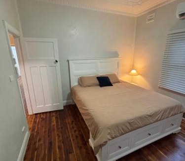 Griffith Apartment | Cottage on Carrathool