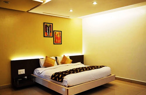 Hubli Hotel | Cotton County Club and Resort