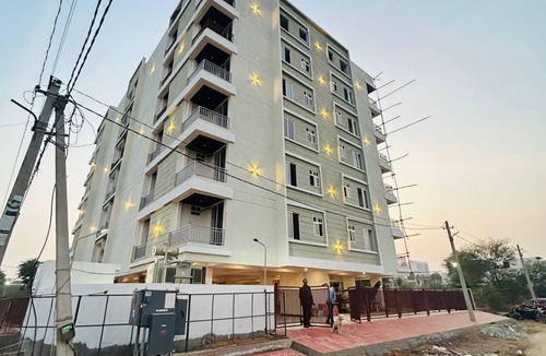 Sanganer Apartment | Couple Canvas—Luxurious 1-BHK Peaceful Apartment