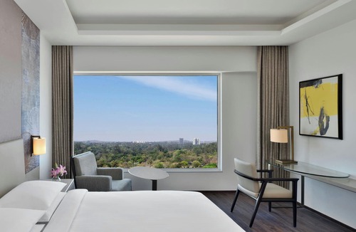Maharana Pratap Nagar Hotel | Courtyard by Marriott Bhopal