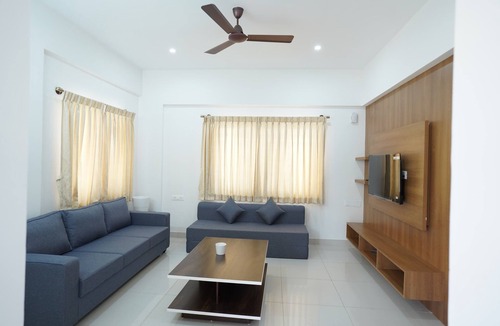 Bellandur Apartment | Cozy 1-Bedroom Apartment in Pleasant Kasavanahalli with WiFi.