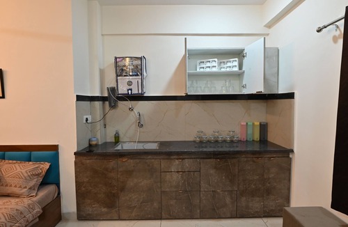 Indore Apartment | Cozy 1-bedroom apartment in Indore with AC