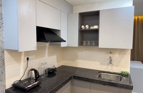 Jagatpura Apartment | Cozy 1-bedroom studio in fantastic Jaipur with AC and fitness room