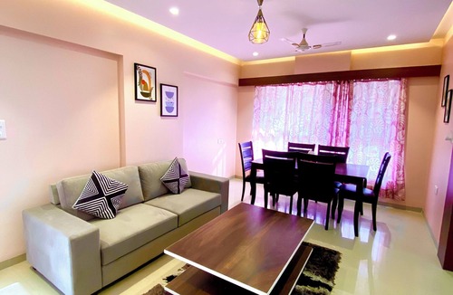 Kalyani Nagar Apartment | Cozy 1-bedroom w/WiFi & AC in lovely Pune, perfect to relax & rejuvenate