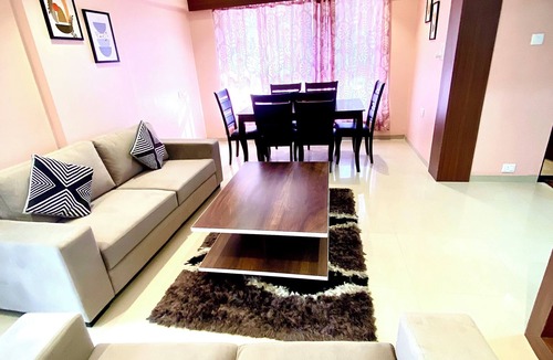Kalyani Nagar Apartment | Cozy 1-bedroom w/WiFi & AC in lovely Pune, perfect to relax & rejuvenate