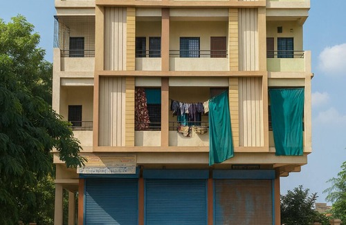 Chandrapur Apartment | Cozy 1-BHK Family Apartment On Highway Chandrapur with AC, Kitchen, 2 Balconies