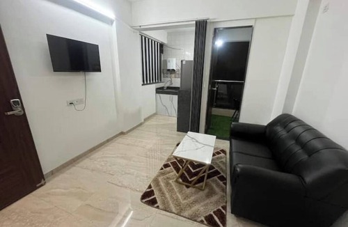 Koregaon Park Apartment | Cozy 1 Bhk Fully furnished flat in Koregaon park