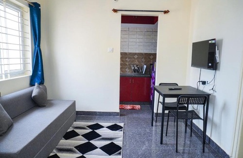 Agara Apartment | Cozy 1bhk 2km From Hosa Road Metro with lift 204