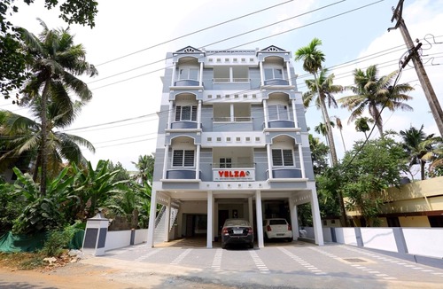 Alwaye Apartment | Cozy 1BR Near Rajagiri Hospital WiFi,AC, FREE Breakfast