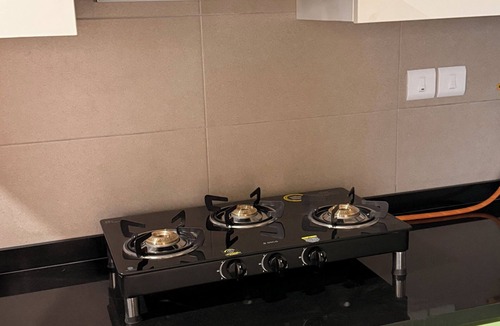 Gandhinagar Apartment | Cozy 2-bedroom apartment with AC in awesome GIFT City