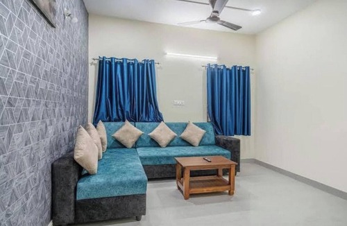 Kukatpally Housing Board Colony Apartment | Cozy 2-bedroom apartment with AC, WiFi in nice Hyderabad