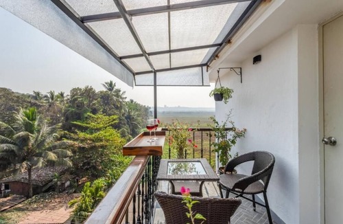 Stuart Hill House | Cozy 2-bedroom house in lovely Madikeri with AC Dummy 02