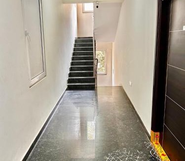 Madhapur Apartment | Cozy 2BHK Mee Homes Family Stay with All Amenities