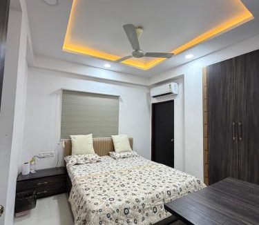 Nagpur Apartment | Cozy 2BHK with Balcony & Kitchen