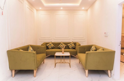 Gurugram Cottage | Cozy 4-bedroom cottage in enchanting Gurugram with AC,swimming pool,open bar,dj