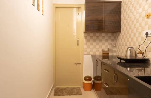 Koramangala Apartment | Cozy AC 1 BHK in HSR Layout - Free Snacks + OTT