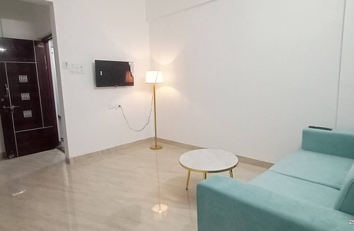 Kharadi Apartment | Cozy apartment in charming Kharadi Pune with AC, WiFi