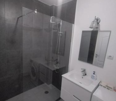 Jibert Apartment | Cozy Corner Floresti