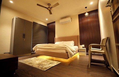 Pushkar House | Cozy farm stay 10min. away from pushkar city centre luxury farm stay. Chill out!