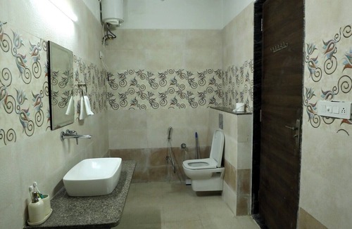 Pushkar House | Cozy farm stay 10min. away from pushkar city centre luxury farm stay. Chill out!