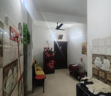 Kolkata Apartment | Cozy Fully Furnished Affordable 1BHK AC TV