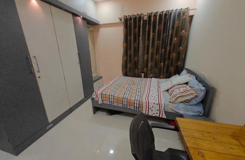 Pune Bed & Breakfast | Cozy Highway HomeStay