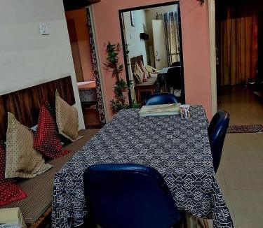 Vadodara Apartment | Cozy home stay with your loved ones