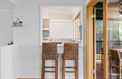Tegerin House | Cozy Lakefront Home Pet Friendly