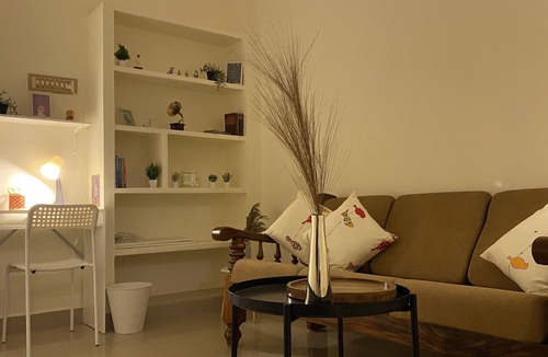 Ramapuram House | Cozy & Premium 1 BHK Homestay Near DLF & L&T