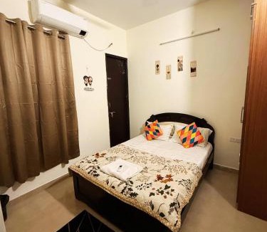 Vadanemelli House | Cozy stay - Classic Room