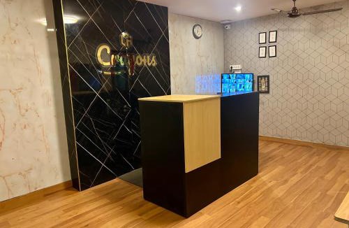 Thoraipakkam Hotel | Crayons Hotel
