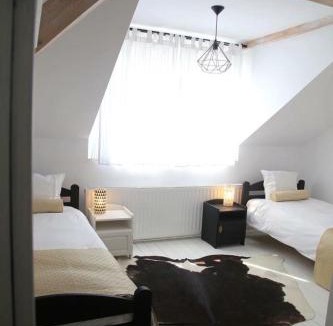 Hoghilag Cabin | Cross Country Farm