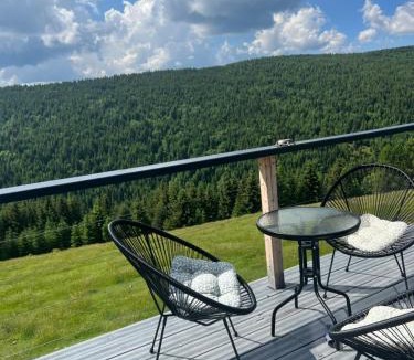 Maguri-Racatau Ski Chalet | Crow`s Nest Murmur Măguri