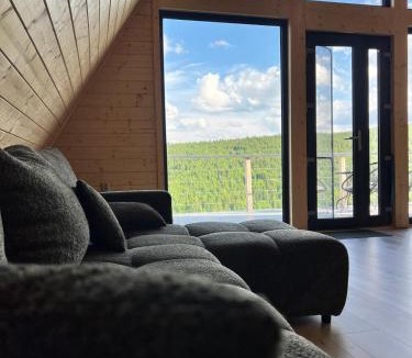 Maguri-Racatau Ski Chalet | Crow`s Nest Murmur Măguri