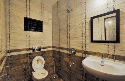 Baga Hotel | Crystal Bay Baga