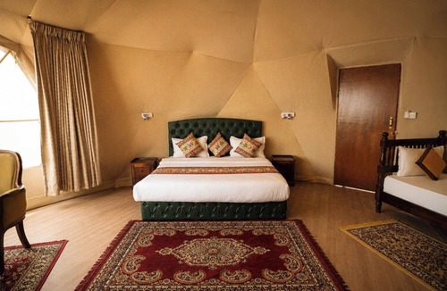 Kanoi Hotel | Crystal Resort