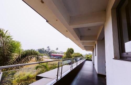 Nagoa Hotel | Crystal Village