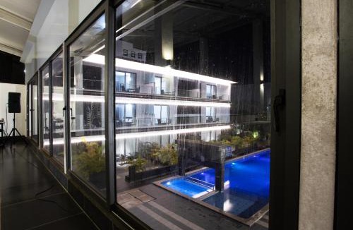 Nagoa Hotel | Crystal Village