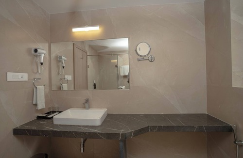Hubli Hotel | Cubix Hotel