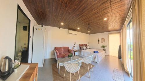 Akola Resort | Cucubanos Villas Bhandardhara - Couple Friendly Luxury Cottages - Lake View